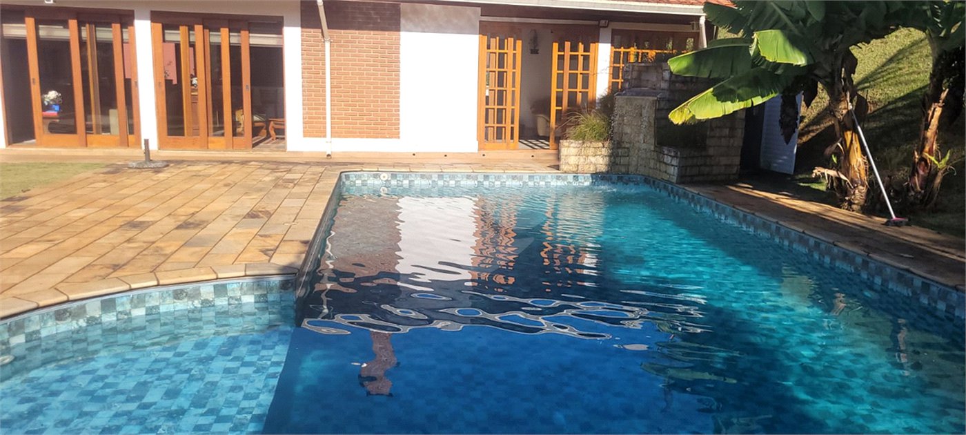 Casa à venda com 3 quartos, sendo 2 suítes,  em Mantiqueira, Mairiporã, SP
