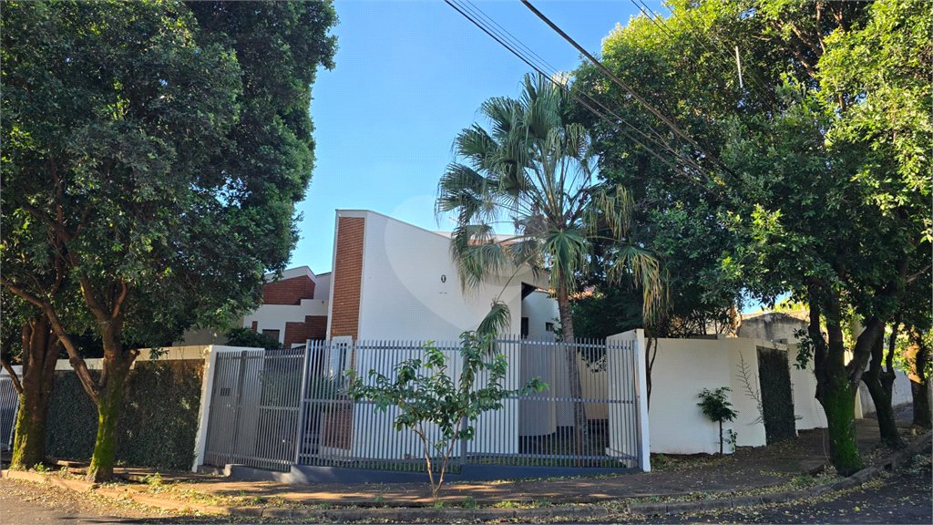 Casa à venda ou para alugar com 4 quartos, sendo 2 suítes, em Jardim Morumbi, Araraquara, SP