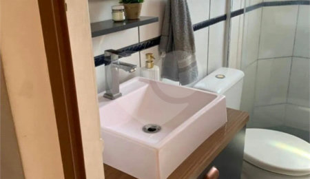 Casa à venda com 5 quartos em Jardim Araruama, Cotia, SP