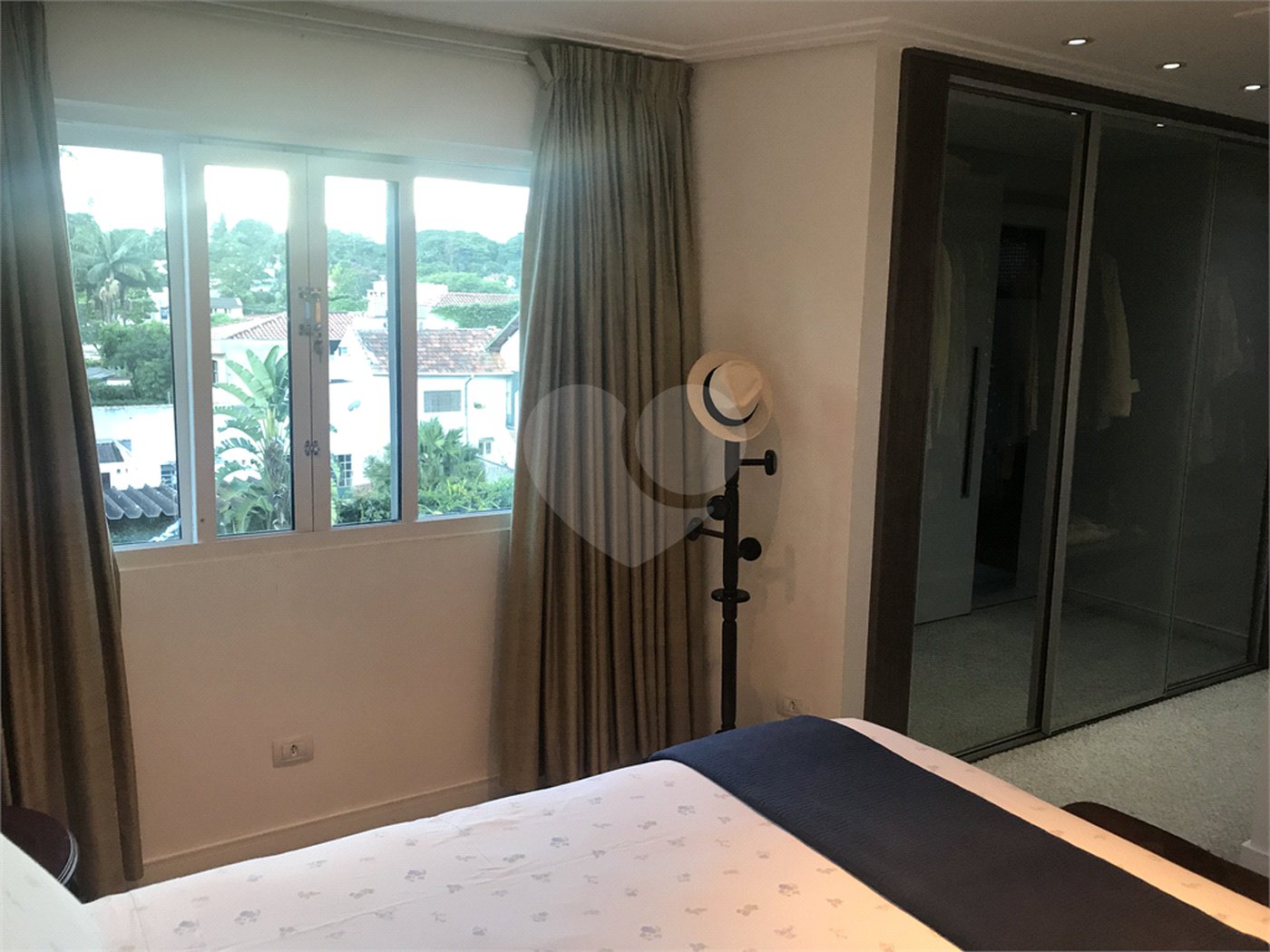 Sobrado à venda com 3 quartos, sendo 1 suíte, em Jardim Petrópolis, São Paulo, SP