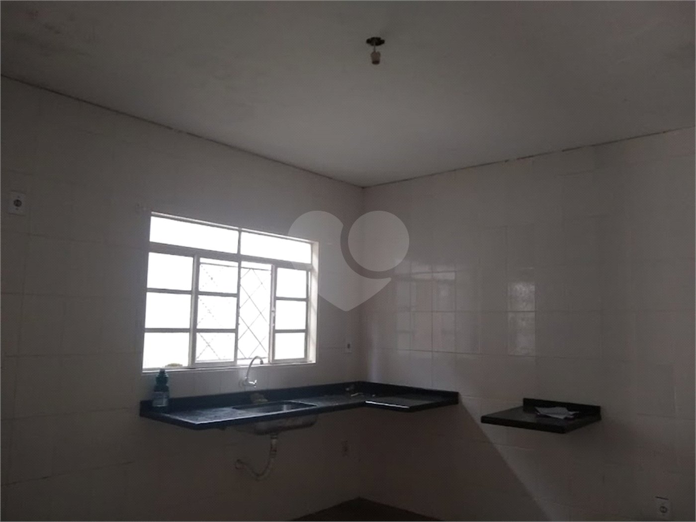 Casa Térrea à venda com 2 quartos no Centro, Bom Jesus dos Perdões, SP