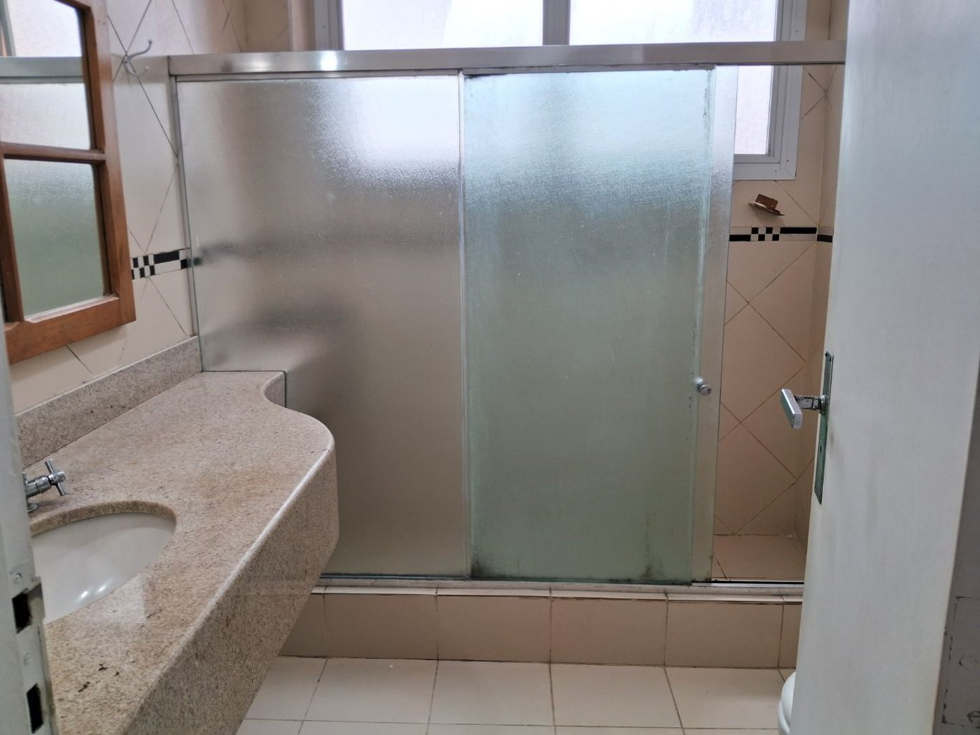 Apartamento com 3 dormitórios à venda, 180 m² por R$ 1.500.000,00 - Gonzaga - Santos/SP