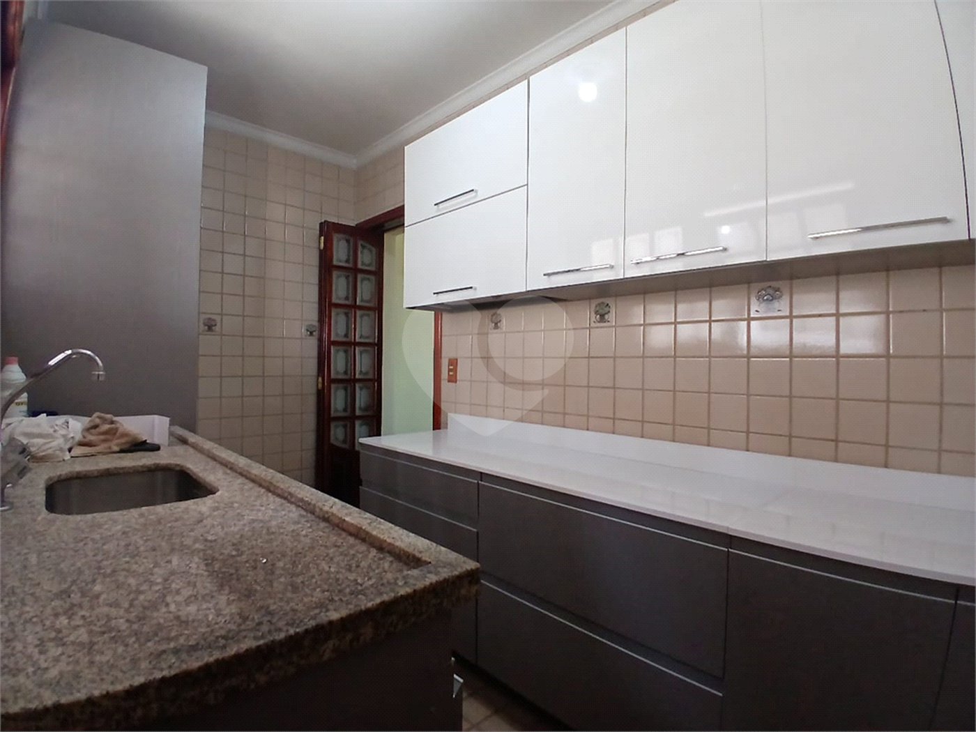 Casa à venda com 5 quartos, sendo 3 suítes, em Vila Santista, Atibaia, SP