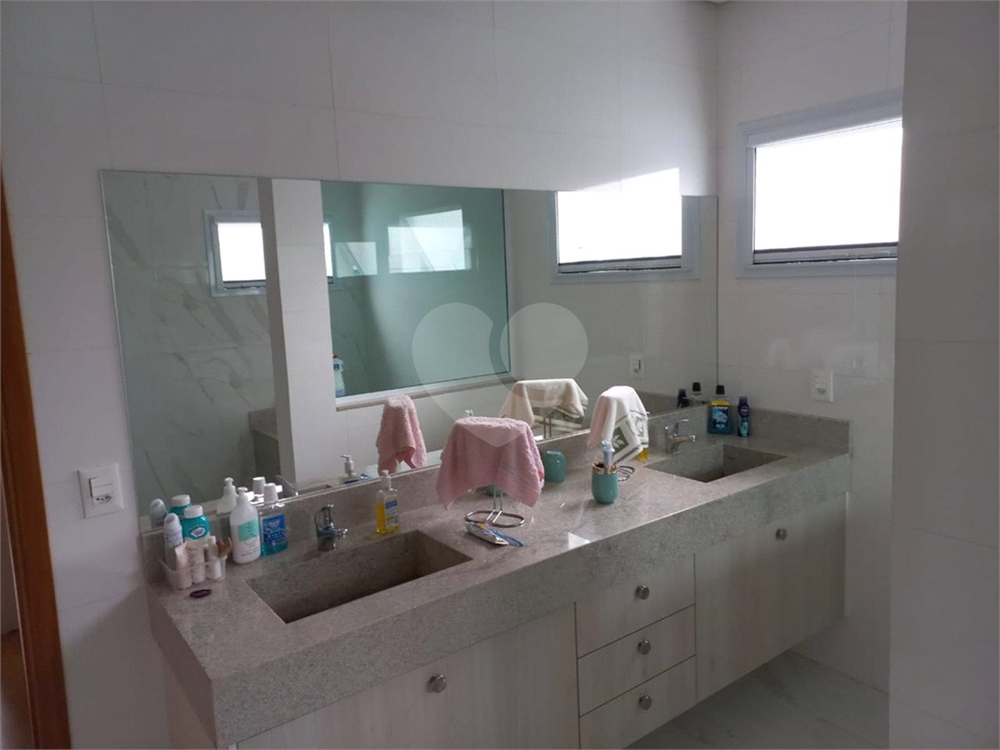 Casa à venda com 3 quartos, sendo 1 suíte,  no condomínio Jardim Reserva Bom Viver de Indaiatuba, Indaiatuba - SP