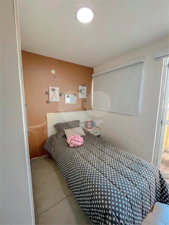 Casa à venda com 4 quartos, sendo 1 suíte, no condomínio Imperial Santa Cruz, Rio de Janeiro - RJ