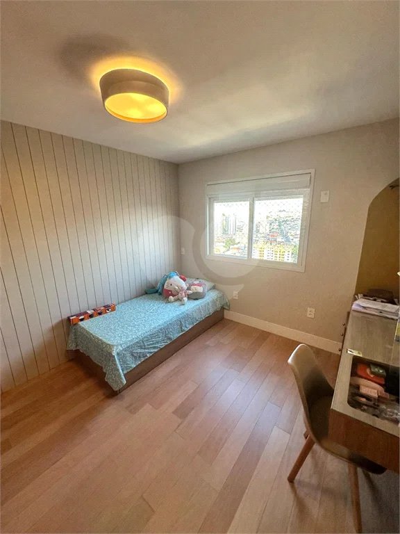 Apartamento à venda no bairro Vila Regente Feijó com 165 m² de área útil construída, com 3 dormitórios, sendo 3 suítes,Mobiliado com 3 Suítes 3 Vagas no Araribá Home Resort