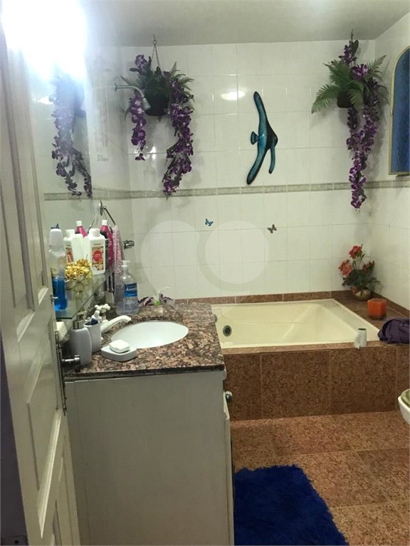 Casa à venda com 4 quartos, sendo 1 suíte, em Senador Vasconcelos, Rio de Janeiro, RJ