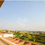 Casa à venda com 4 quartos, sendo 2 suítes, no condomínio Residencial Jardim Primavera, Louveira - SP