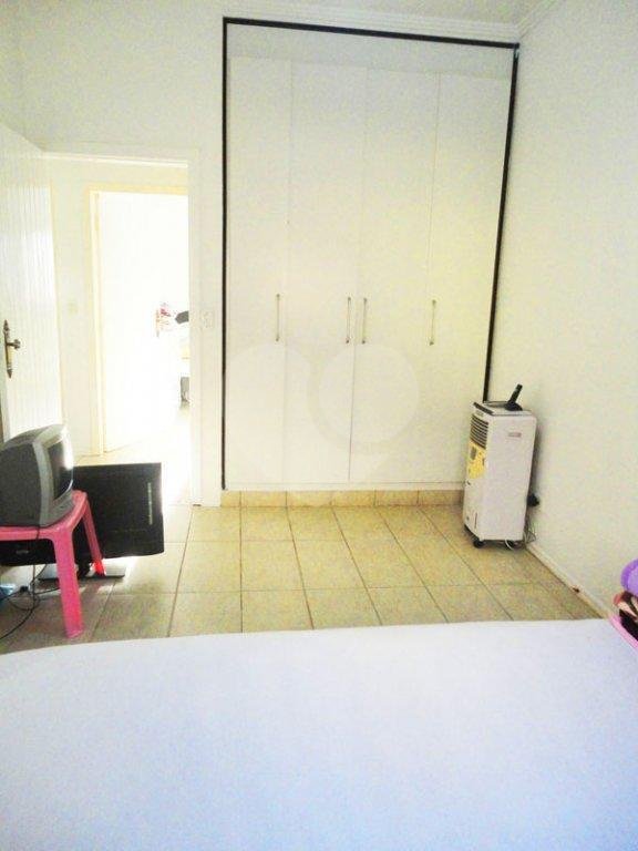Casa Térrea à venda com 3 quartos, sendo 1 suíte, em Vila Galvão, Guarulhos, SP