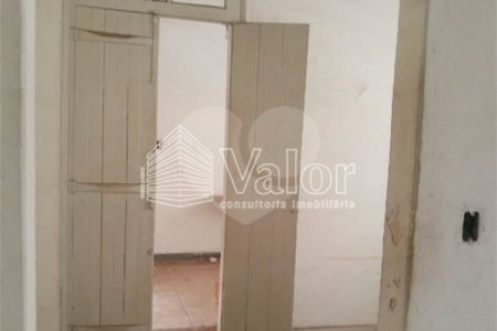 Casa Térrea com 2 dormitórios.