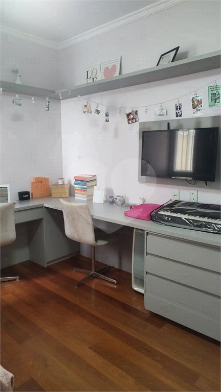 Sobrado à venda com 3 quartos, sendo 1 suíte, em Chora Menino, São Paulo, SP
