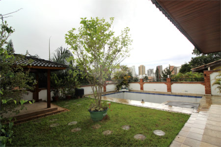 Casa à venda com 4 suítes em Real Parque, São Paulo, SP