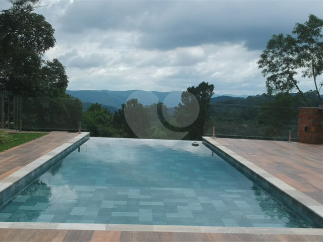 Casa à venda com 6 suítes em Serra da Cantareira, Mairiporã, SP