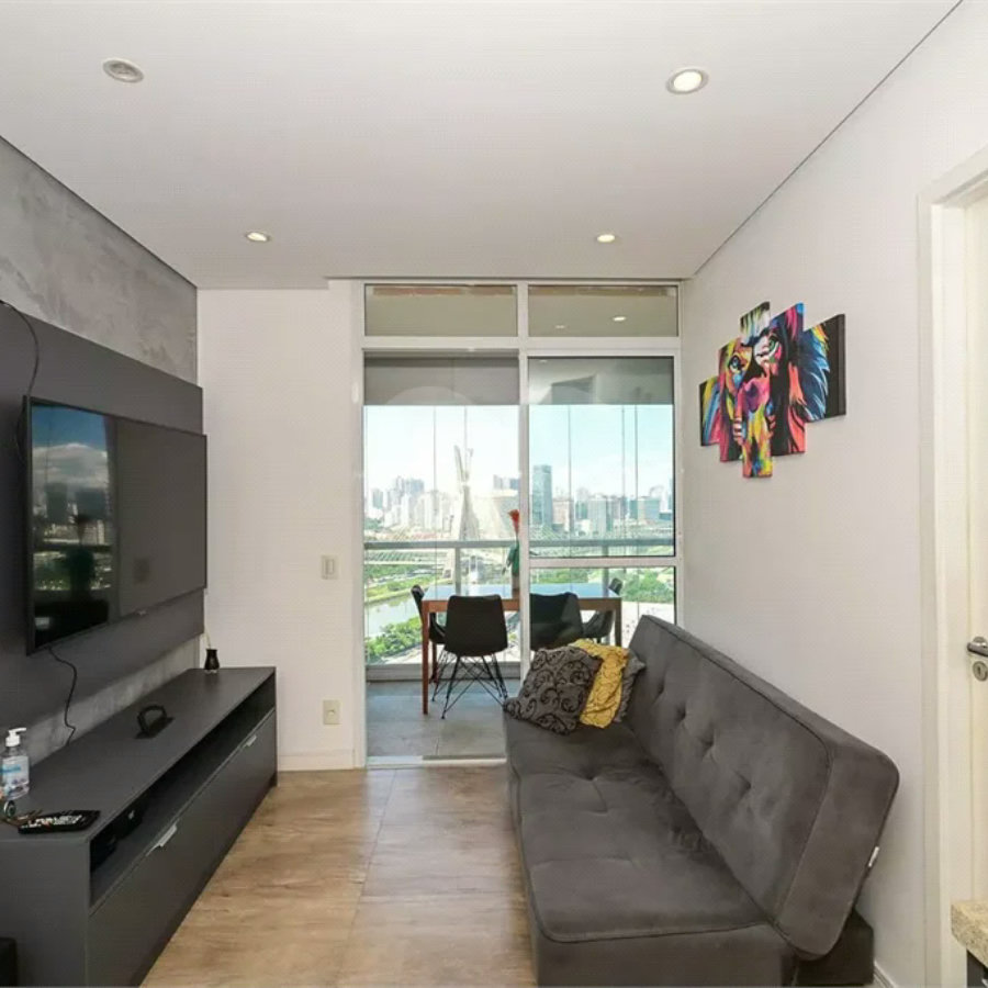 Apartamento à venda com 1 suíte em Real Parque, São Paulo, SP
