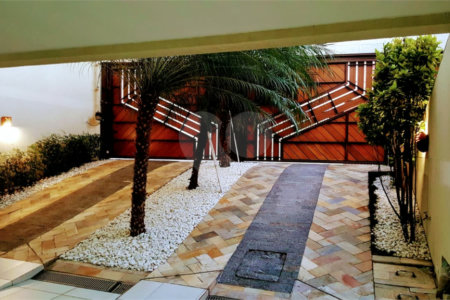 Sobrado à venda com 4 quartos, sendo 2 suítes,  em Parque Colonial, São Paulo, SP