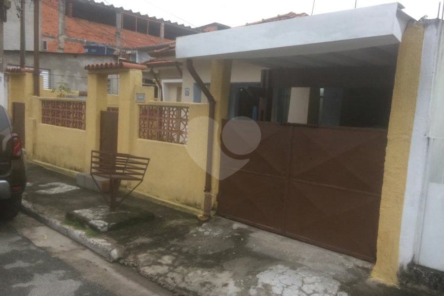 Casa à venda com 4 quartos, sendo 1 suíte, em Tucuruvi, São Paulo, SP
