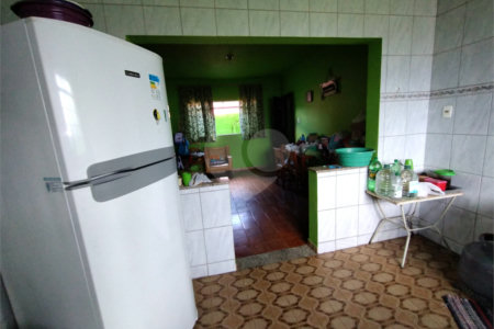 Casa à venda com 3 quartos, sendo 1 suíte, no Centro, Itapetininga, SP
