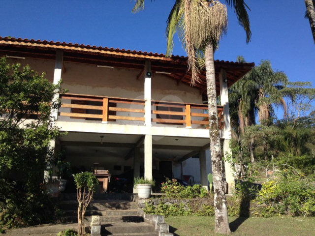 Chácara à venda com 3 quartos, sendo 1 suíte,  no Centro, Bom Jesus dos Perdões, SP