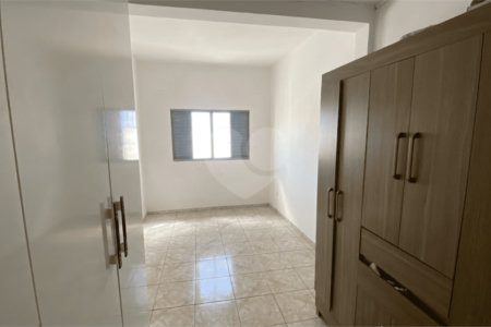 Sobrado à venda com 4 quartos, sendo 1 suíte, em Conjunto Habitacional Itapetininga F3, Itapetininga, SP