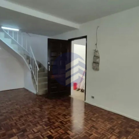 Casa à venda com 3 quartos em Jardim Ester Yolanda, São Paulo - SP