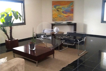 Apartamento à venda com 3 quartos, sendo 1 suíte, em Jardim Paulista, São Paulo, SP