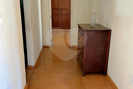 Casa à venda com 4 quartos, sendo 3 suítes,  no condomínio Terras de Santa Teresa, Itupeva - SP