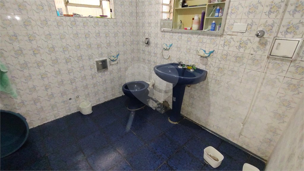 Sobrado à venda com 4 quartos em Parque São Domingos, São Paulo, SP
