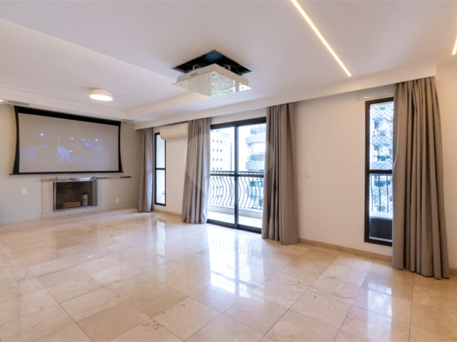 Apartamento à venda com 3 suítes em Vila Nova Conceição, São Paulo, SP