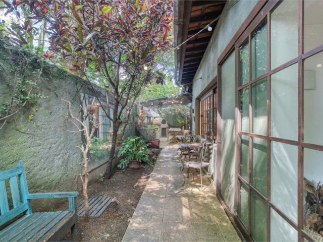 Casa à venda com 4 quartos, sendo 2 suítes,  em Alto da Boa Vista, São Paulo, SP