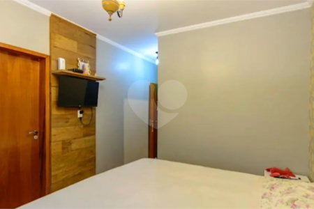 Casa à venda com 4 quartos, sendo 2 suítes,  em Granja Viana, Cotia, SP