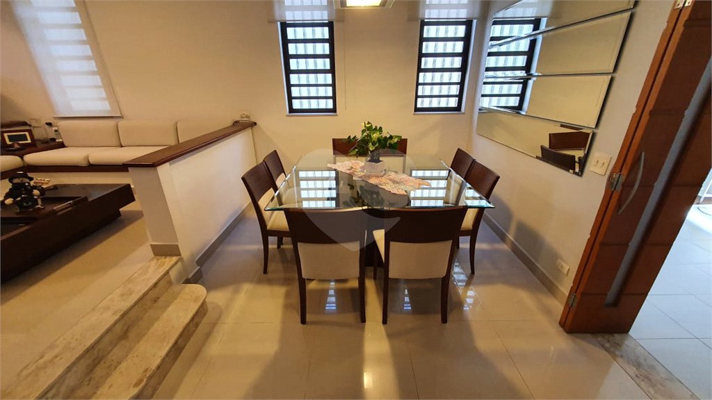 Sobrado à venda com 3 quartos, sendo 1 suíte, em Horto Florestal, São Paulo, SP