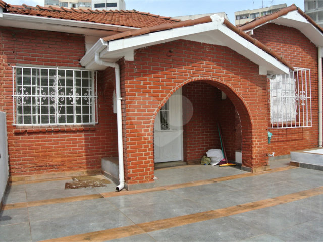 Casa à venda com 3 quartos em Santa Teresinha, São Paulo, SP