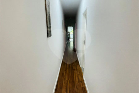 Casa à venda com 4 quartos, sendo 1 suíte,  em Jardim Stella, Santo André, SP