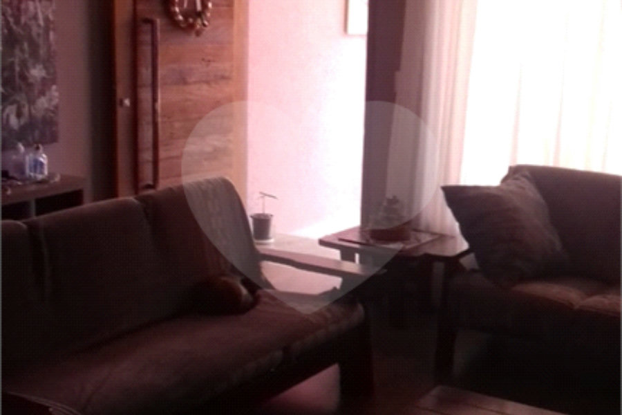 Casa à venda com 4 quartos, sendo 2 suítes, em Vila Medeiros, São Paulo, SP