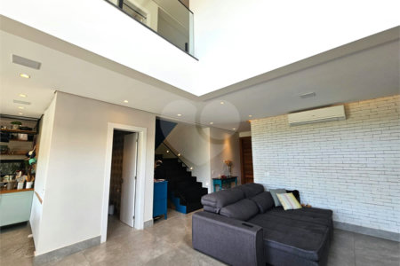 Casa à venda com 4 suítes no condomínio Residencial Itahyê, Santana de Parnaíba - SP