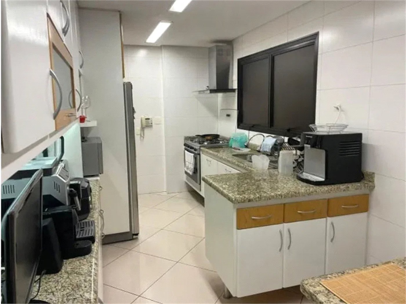 Apartamento para alugar com 4 quartos, sendo 2 suítes,  em Vila Andrade, São Paulo, SP