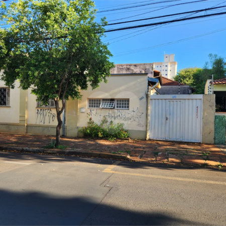 Casa à venda com 5 quartos em Jardim Ártico, Araraquara, SP