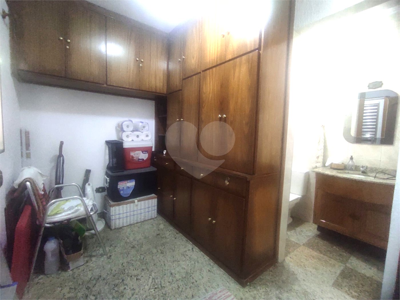 Sobrado à venda com 3 quartos, sendo 1 suíte,  em Vila Paiva, São Paulo, SP