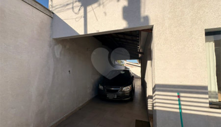 Casa à venda com 4 quartos, sendo 1 suíte,  em Atibaia Jardim, Atibaia, SP