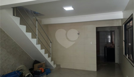 Sobrado à venda com 4 quartos, sendo 2 suítes,  em Limão, São Paulo, SP