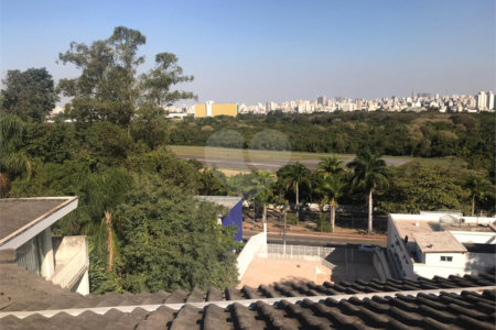 Casa à venda com 5 suítes em Jardim São Bento, São Paulo, SP