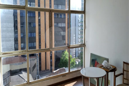 Apartamento à venda com 3 quartos, sendo 1 suíte, em Jardim Paulista, São Paulo, SP