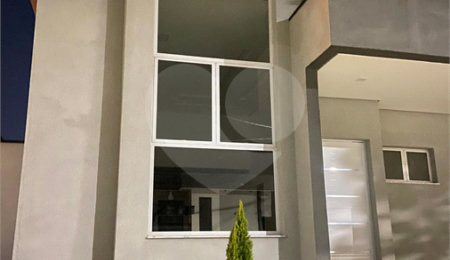 Casa à venda com 3 quartos, sendo 1 suíte,  no condomínio Terras do Vale, Caçapava - SP