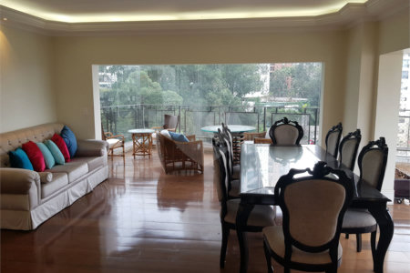 Apartamento à venda com 4 quartos, sendo 1 suíte, em Morumbi, São Paulo, SP