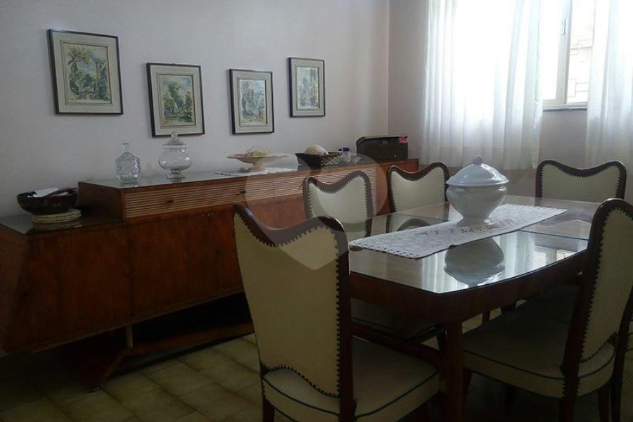 Casa à venda com 5 quartos, sendo 2 suítes, em Santana, São Paulo, SP