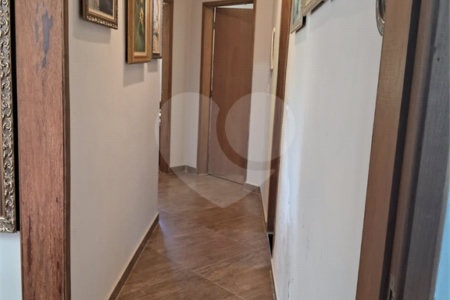 Casa à venda com 5 quartos, sendo 1 suíte, no condomínio Village da Serra, Araçoiaba da Serra - SP