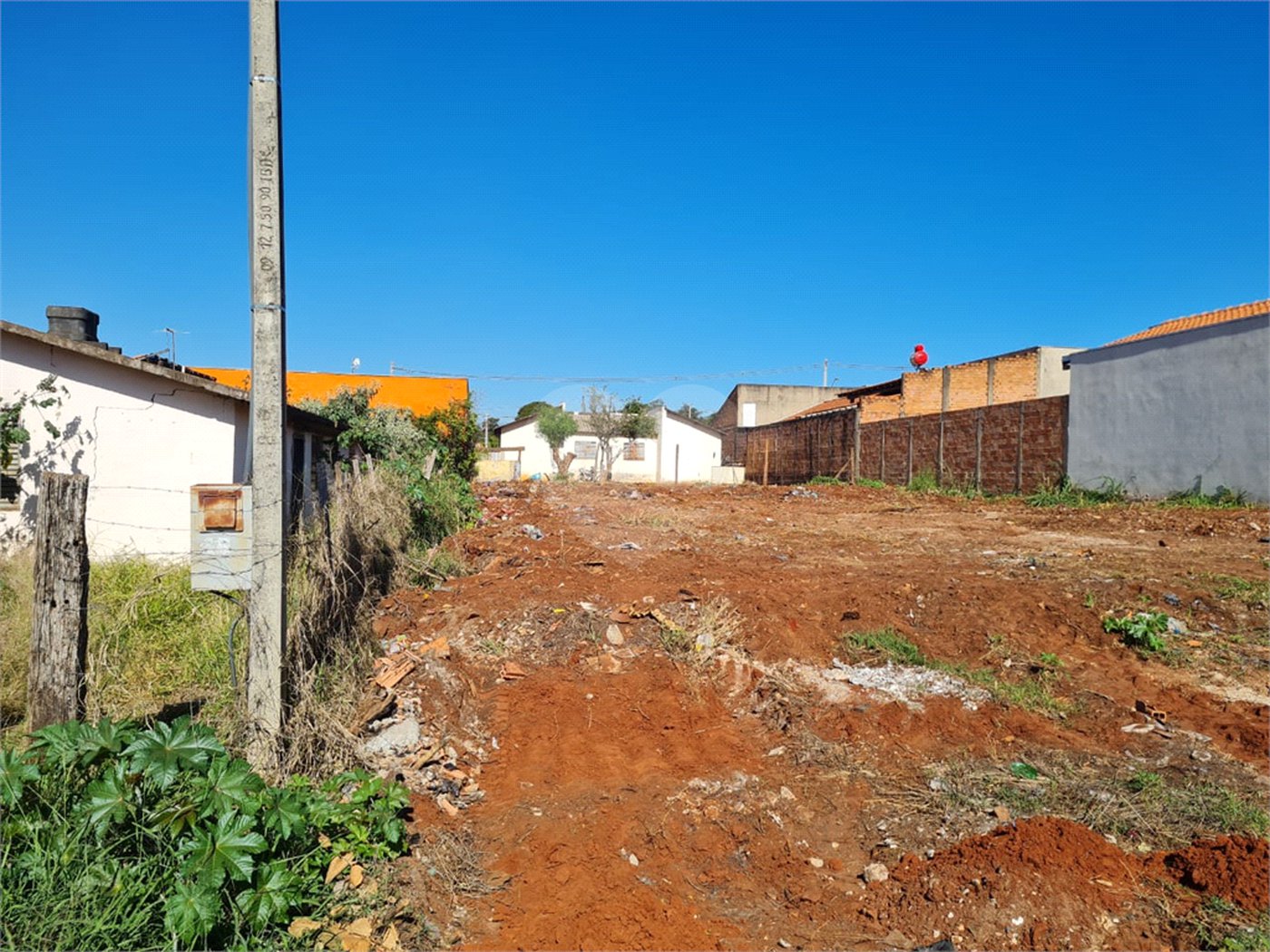 Casa à venda com 2 quartos em Parque das Hortências, Araraquara, SP