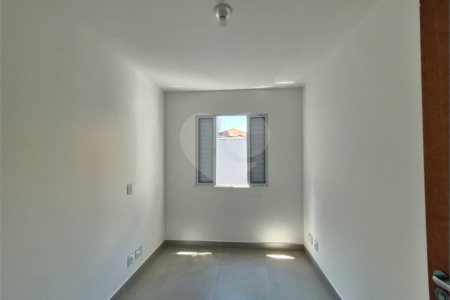 Apartamento à venda com 2 quartos em Vila Mangalot, São Paulo, SP