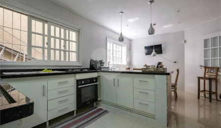 Casa à venda com 3 quartos, sendo 1 suíte,  em Sumaré, São Paulo, SP
