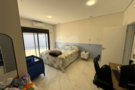 Casa à venda com 3 suítes no condomínio Reserva Central Parque, Salto - SP